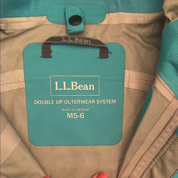L.L. Bean Turquoise Hooded Jacket - Picture 2 of 6